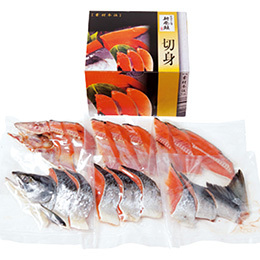 北海道産　新巻鮭姿 Q3-5