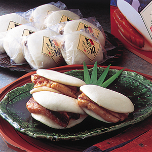 ◆長崎　「ふくみ屋」　角煮卓袱（しっぽく）まんじゅう