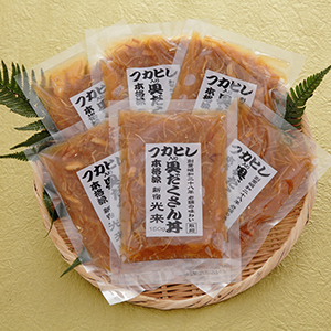 ◆東京　「新宿光来」　フカヒレ入り具だくさん丼