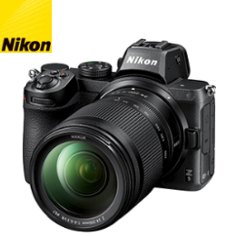 [Nikon] ニコン Z5 ミラーレス一眼カメラ 24-200 レンズキット 