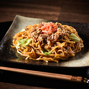 ★「吉野家×富士宮やきそば」 牛肉やきそばと富士宮やきそばセット