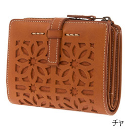[genten] カットワーク 二つ折り財布　44240