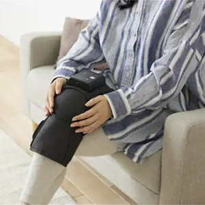 [アテックス] ひざカツ マッサージャー ダークグレー AX-HJ225DG